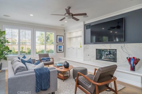 26173 Lone Rock Ct, Santa Clarita CA  91381-0647 exterior