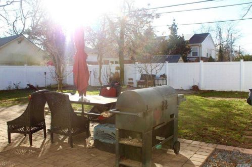91 Fairway Dr, Hempstead, NY 11550-4703