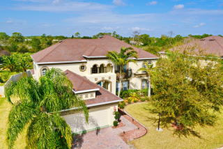 1776 Croghan Dr, Melbourne, FL 32940-6013