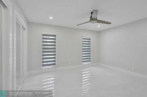 3850 36th Ave, Hollywood FL  33021-1900 exterior