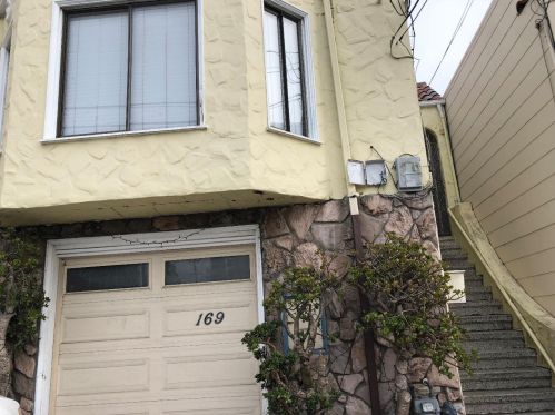 169 Parkview Ave, Daly City, CA 94014-1914