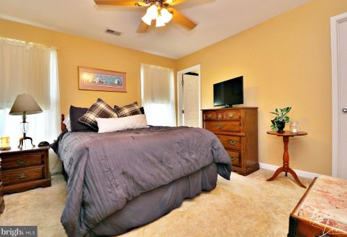 320 Stephen Ct, Charles Town WV  25414-4126 exterior