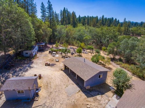 22619 Eastside Rd, Willits CA  95490-9780 exterior