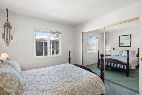 40 Westgate Cir, Santa Rosa CA  95401-9014 exterior