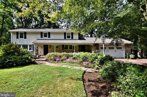 303 Shadynook Rd, Harleysville, PA 19438-2619