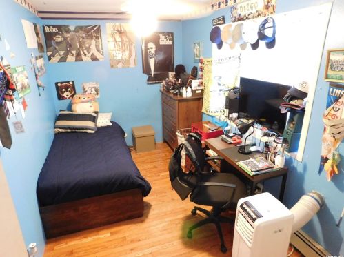 126 Lyon Pl, Lynbrook NY  11563-2423 exterior