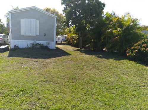 26269 Duchess Ln, Bonita Springs, FL 34135-6521