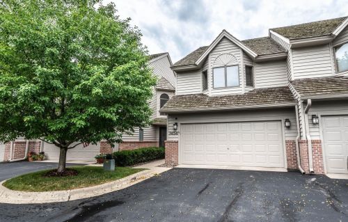 7454 Cahill Rd, Minneapolis, MN 55439-2728
