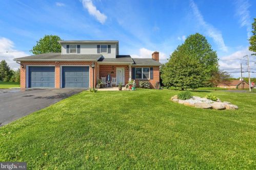 2 Dogwood Cir, Lees Cross Roads, PA 17257-9446