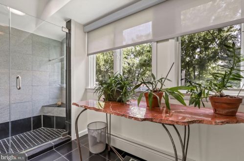 4600 Asbury Pl, Washington DC 20016-4326 exterior