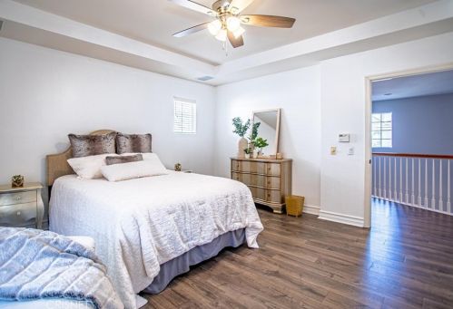26831 Sea Cove Ln, Santa Clarita, CA 91355-1625