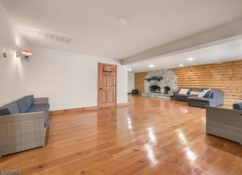 1994 Macopin Rd, West Milford NJ  07480-1932 exterior