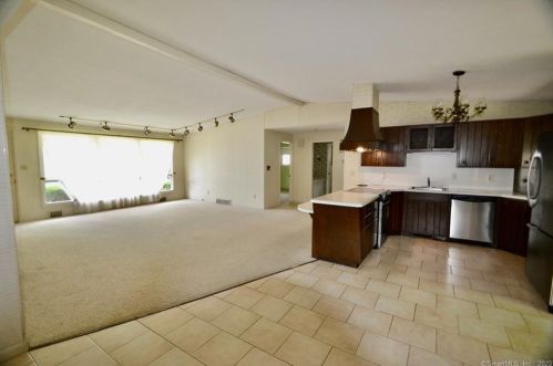 98 Cottage Grove Ln, Waterbury, CT 06706-2349