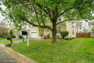 21070 Hawthorne Ct, Sterling VA  20164-2431 exterior