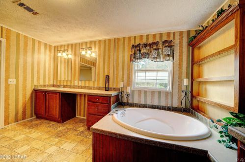 3140 Shadow Trl, Sunny Hills FL  32428-8414 exterior