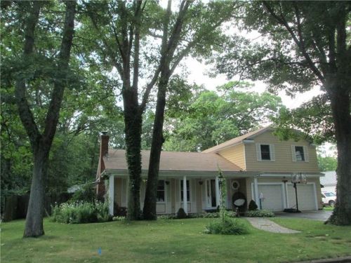 34 Olney Ave, Lincoln, RI 02865-3919