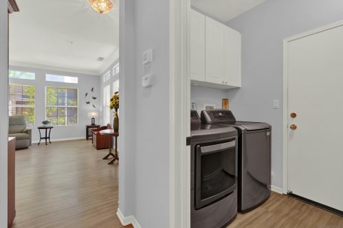 2346 Fallbrook Pl, Escondido CA  92027-6738 exterior