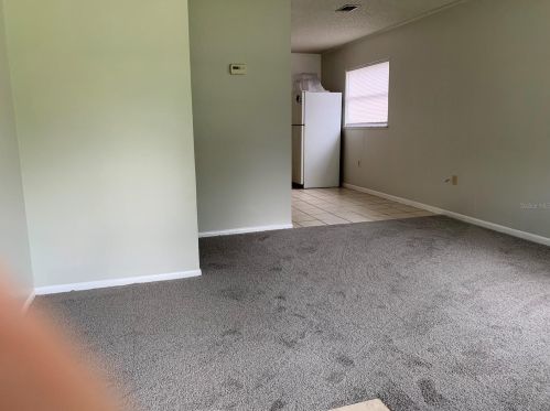 620 Graves Ave, Orange City, FL 32763-5172