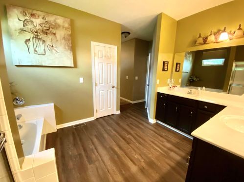 386 Shawnee Loop, Pataskala OH  43062-8179 exterior