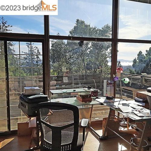 2325 Oak St, Berkeley CA  94708-1697 exterior