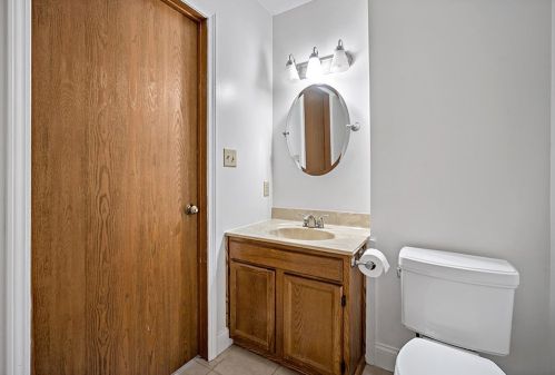 1704 Timberglen Dr, Imperial PA  15126-9248 exterior