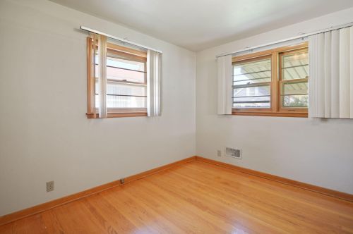 6709 45 Ave, Kenosha WI 53142-3831 exterior