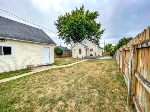 2230 Jackson St, La Crosse WI  54601-5903 exterior