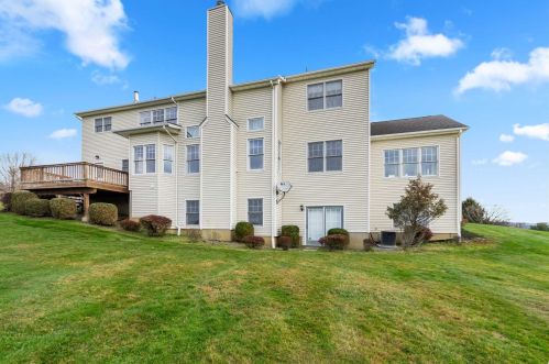 204 Roosevelt Dr, Poughquag NY  12570-5244 exterior