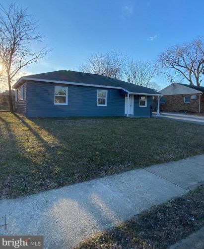58 Memorial Dr, New Castle, DE 19720-1334