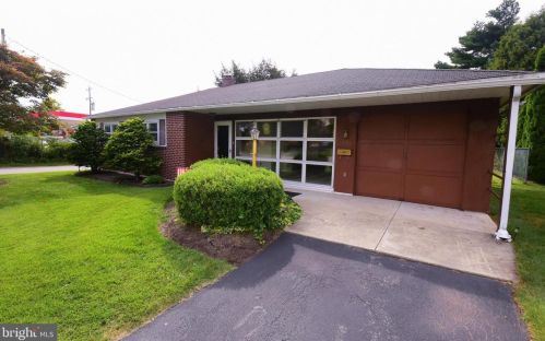2903 Penn Square Rd, Norristown, PA 19401-1313