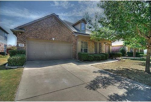 2533 Still Springs Dr, Oak Point, TX 75068-6876