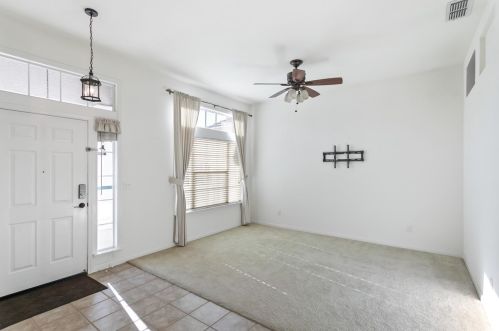 9247 Brown Rd, Elk Grove CA  95624-3917 exterior