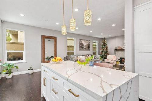 11773 Windcrest Ln, San Diego CA 92128-4279 exterior