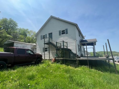417 Croushore Rd, Adah, PA 15410-1183
