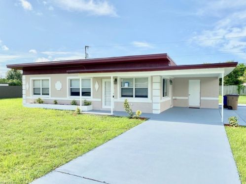 402 Oregon Rd, Lehigh Acres, FL 33936-6247