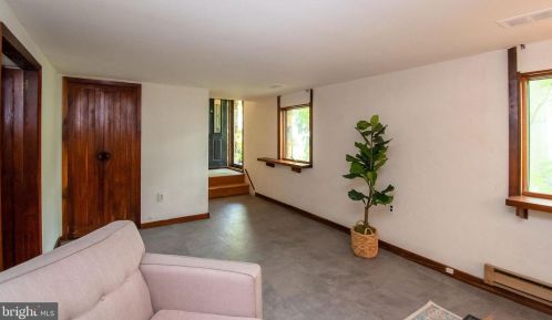 159 Windsor Ave, Southampton PA  18966-3333 exterior