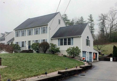 4 Brenner Dr, Newton, NH 03858-3801