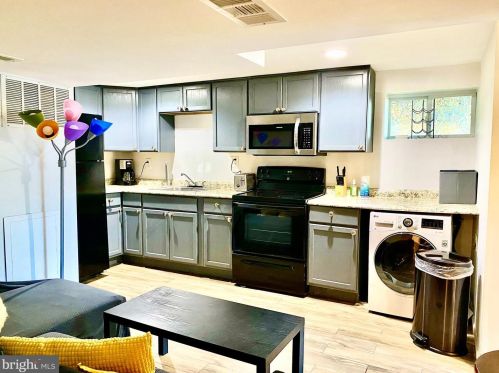 308 Quackenbos St, Washington DC  20011-1654 exterior