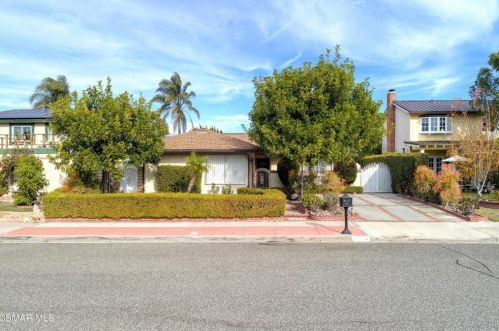 2457 Alden St, Simi Valley, CA 93065-2307