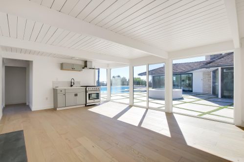 8 Celine Dr, Santa Barbara CA  93105-1911 exterior