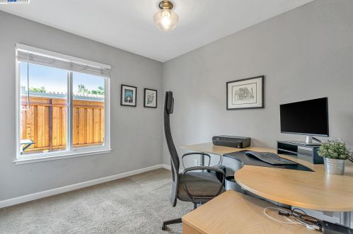 1634 Calle Santa Anna, Pleasanton CA  94566-5927 exterior