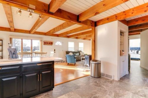 53 Cayuga Ave, Mashpee MA 02649-4935 exterior