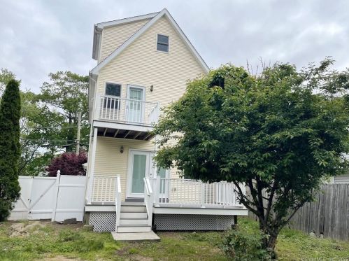 79 Botsford Ave, Milford CT  06460-5852 exterior
