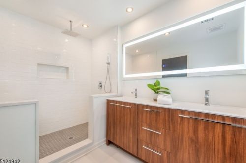 573 Ridgewood Ave, Glen Ridge NJ  07028-1932 exterior