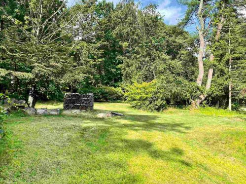 22 Settlers Ln, Salem NH  03079-1253 exterior