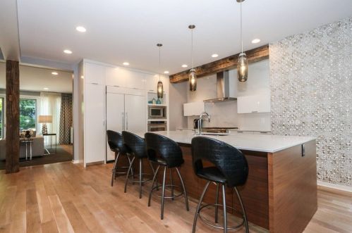 2872 Erie Ave, Cincinnati OH 45227-2735 exterior