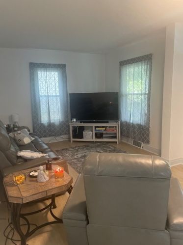 1707 Delaware Ave, New Castle PA  16105-2679 exterior