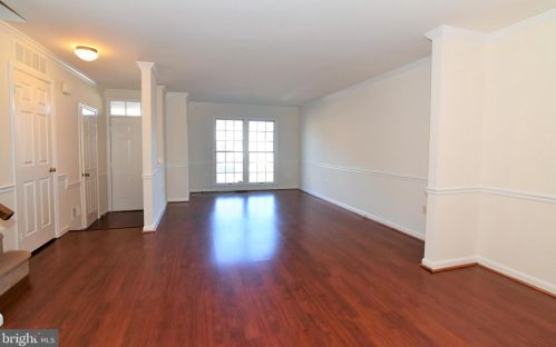 4205 Devonwood Way, Woodbridge VA  22192-5122 exterior