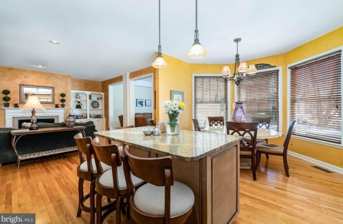 329 Mdw Dr, Navy Sup Dpt PA 17055-5187 exterior