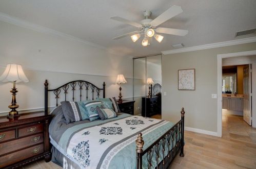 10652 Hartwick Dr, Fort Pierce FL  34987-1923 exterior